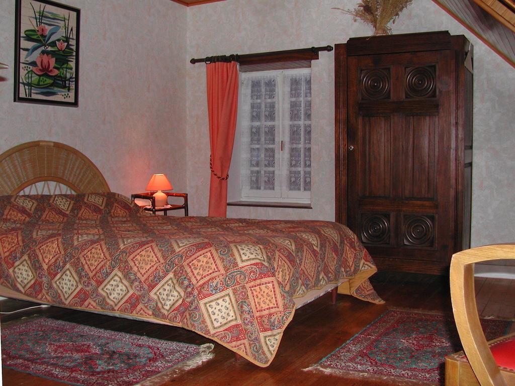 Les Gîtes de Garz Ar Bik Brasparts Habitación foto