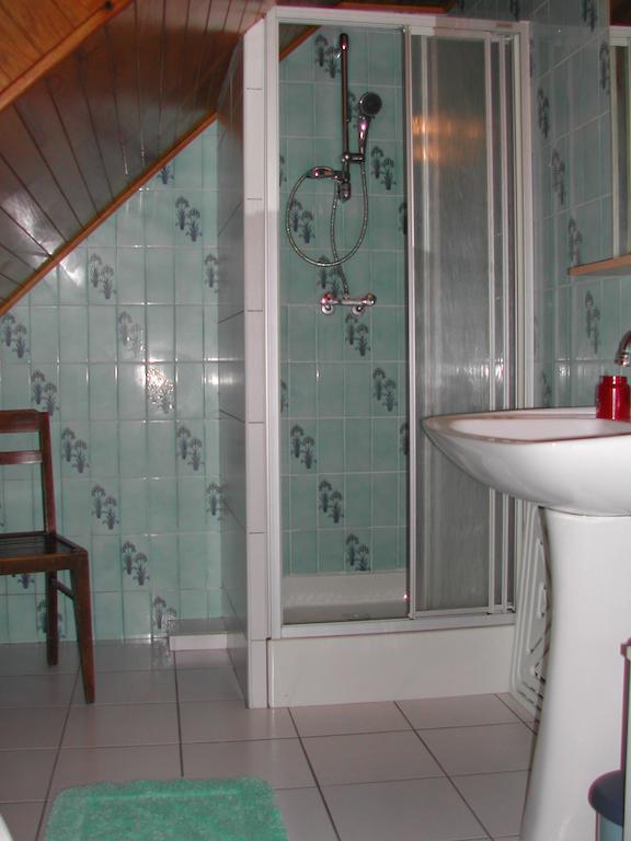 Les Gîtes de Garz Ar Bik Brasparts Habitación foto